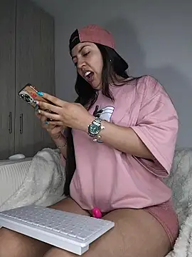 amycute  online show from 16, 6, 2026