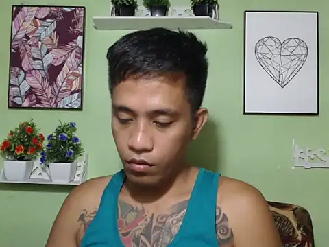 Snapshot of Thyler08 chatting on 20, 9, 2025 Thyler08 online show from 20, 9, 2025