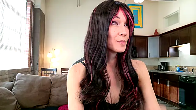 EveEnigma online show from 19, 12, 2024