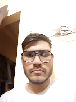 Snapshot of alex78265 chatting on 3, 10, 2025 alex78265 online show from 3, 10, 2025