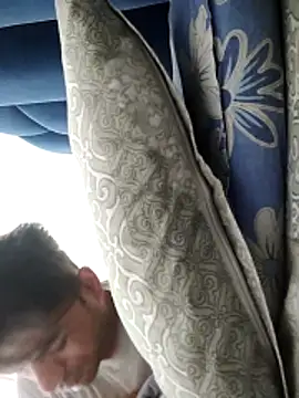 Snapshot of alex78265 chatting on 11, 10, 2025 alex78265 online show from 11, 10, 2025