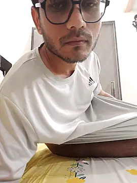 Snapshot of alex78265 chatting on 16, 11, 2025 alex78265 online show from 16, 11, 2025