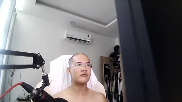 luckyjackie25 online show from 28, 9, 2025