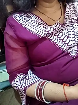 Snapshot of Diya_143 chatting on 19, 4, 2026 Diya 143 online show from 19, 4, 2026