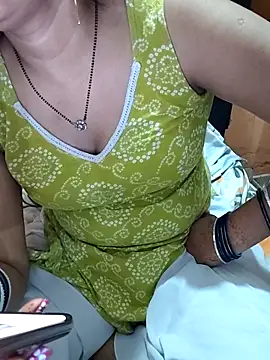 Snapshot of Diya_143 chatting on 2, 5, 2026 Diya 143 online show from 2, 5, 2026