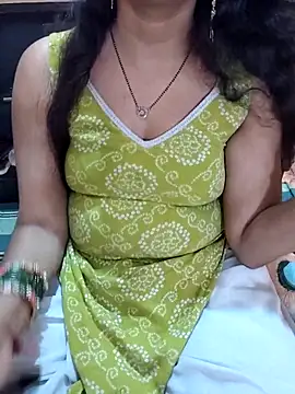 Snapshot of Diya_143 chatting on 10, 5, 2026 Diya 143 online show from 10, 5, 2026