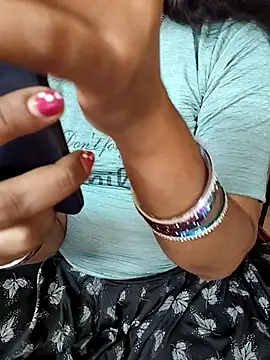 Snapshot of Diya_143 chatting on 19, 5, 2026 Diya 143 online show from 19, 5, 2026