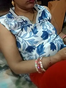 Snapshot of Diya_143 chatting on 28, 5, 2026 Diya 143 online show from 28, 5, 2026