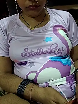 Snapshot of Diya_143 chatting on 10, 6, 2026 Diya 143 online show from 10, 6, 2026