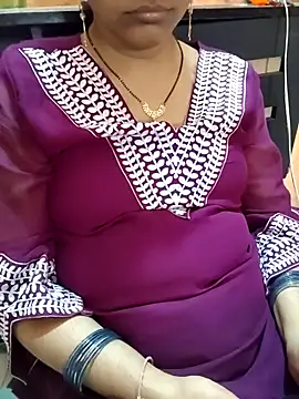 Snapshot of Diya_143 chatting on 15, 6, 2026 Diya 143 online show from 15, 6, 2026