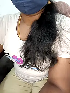 Snapshot of Tamil-hotwife chatting on 2, 3, 2026 Tamil-hotwife online show from 2, 3, 2026
