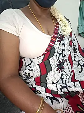Snapshot of Tamil-hotwife chatting on 11, 4, 2026 Tamil-hotwife online show from 11, 4, 2026