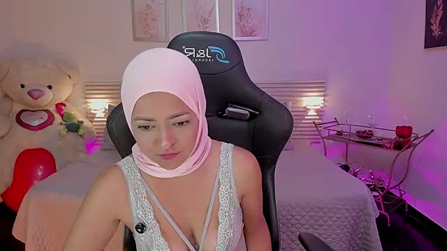Snapshot of New_Arab_Kingdom chatting on 3, 5, 2026 New Arab Kingdom online show from 3, 5, 2026