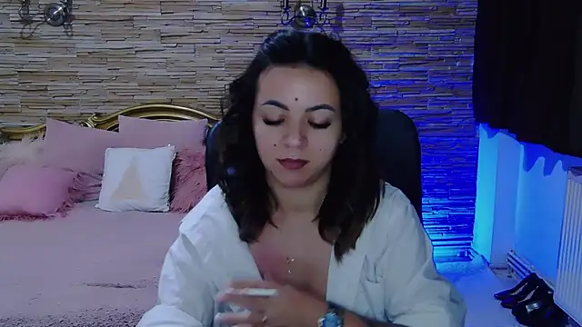 PlayfulElla online show from 14, 12, 2024