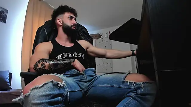 liamaesthetic online show from 11, 4, 2026