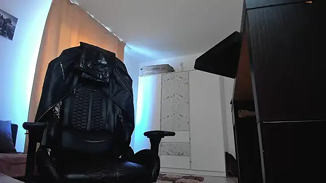 liamaesthetic online show from 11, 5, 2026