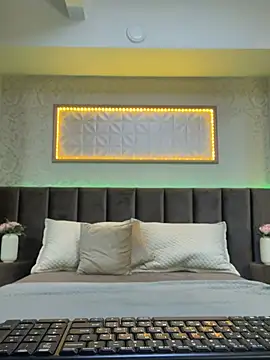 XLindaMilfX online show from 17, 2, 2025