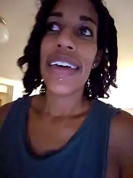 Snapshot of Goldenlace chatting on 19, 12, 2024 Goldenlace online show from 19, 12, 2024