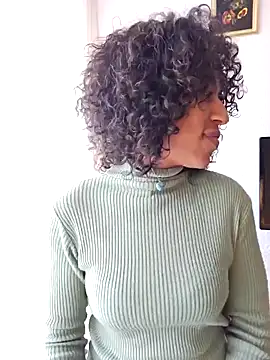 Snapshot of Goldenlace chatting on 29, 10, 2025 Goldenlace online show from 29, 10, 2025