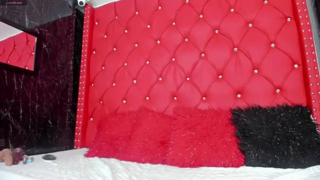 Snapshot of karlyn_angels chatting on 12, 12, 2024 karlyn angels online show from 12, 12, 2024