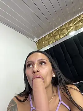 Snapshot of karlyn_angels chatting on 17, 12, 2024 karlyn angels online show from 17, 12, 2024