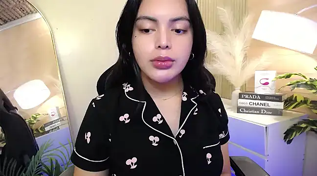 HotstuffCherrySummer online show from 11, 1, 2025