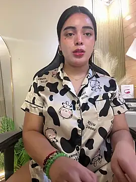 HotstuffCherrySummer online show from 26, 2, 2025