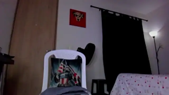 Snapshot of Cloudy_pigDude chatting on 20, 5, 2026 Cloudy pigDude online show from 20, 5, 2026