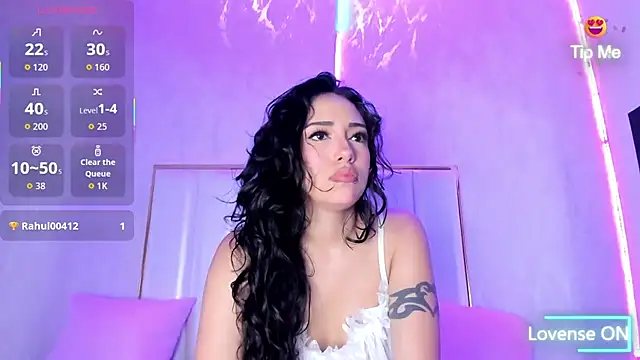 Snapshot of zarahfoster chatting on 23, 4, 2026 zarahfoster online show from 23, 4, 2026