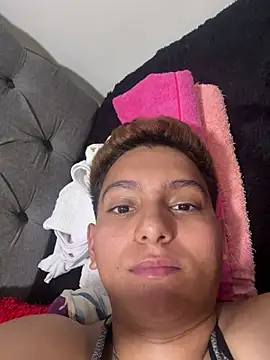 julya smith69 online show from 17, 2, 2025