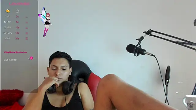 julya smith69 online show from 1, 10, 2025