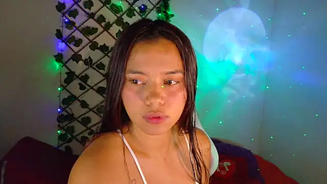 Snapshot of -Camila_ chatting on 2, 5, 2026 -Camila online show from 2, 5, 2026