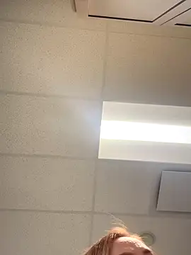 Snapshot of cinnatitties chatting on 21, 10, 2025 cinnatitties online show from 21, 10, 2025