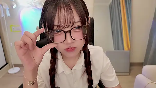 Snapshot of Sakura_Anne chatting on 9, 4, 2026 Sakura Anne online show from 9, 4, 2026
