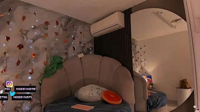 Katemoss70 online show from 29, 11, 2025