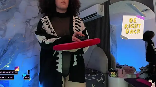 Katemoss70 online show from 13, 3, 2026