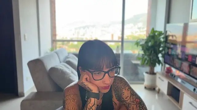 Snapshot of xisisxx chatting on 27, 10, 2025 xisisxx online show from 27, 10, 2025