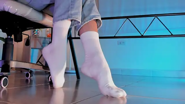 ArchieCollins online show from 17, 9, 2025