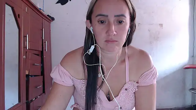 Snapshot of DeepAnal07 chatting on 18, 4, 2026 DeepAnal07 online show from 18, 4, 2026
