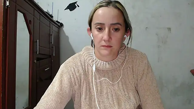 Snapshot of DeepAnal07 chatting on 21, 4, 2026 DeepAnal07 online show from 21, 4, 2026