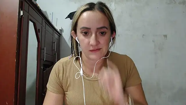 Snapshot of DeepAnal07 chatting on 18, 5, 2026 DeepAnal07 online show from 18, 5, 2026