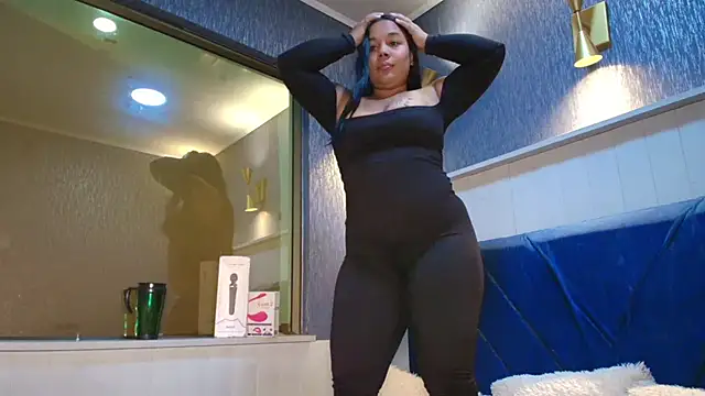 EmilyQueen3x online show from 19, 2, 2026