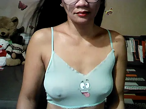 Snapshot of Mia_Rein chatting on 6, 7, 2026 Mia Rein online show from 6, 7, 2026