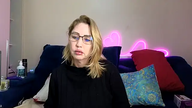 RAIRAsexy online show from 14, 7, 2026