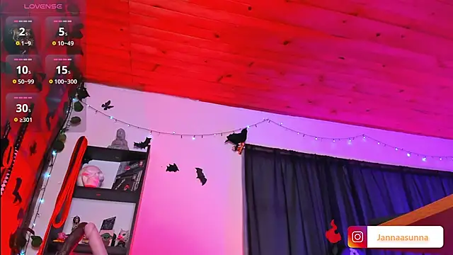 Snapshot of EmmaRusso chatting on 14, 2, 2025 EmmaRusso online show from 14, 2, 2025