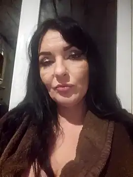 Flo Sandra online show from 23, 11, 2025