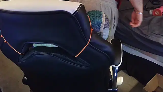 Snapshot of Drake_DVamp chatting on 5, 2, 2025 Drake DVamp online show from 5, 2, 2025