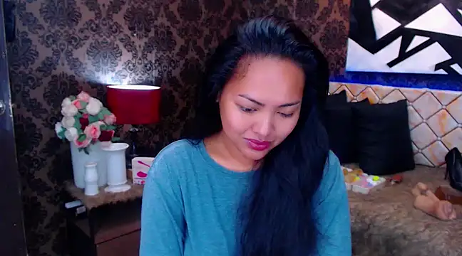 Snapshot of HugeCock_Savanna chatting on 21, 2, 2025 HugeCock Savanna online show from 21, 2, 2025