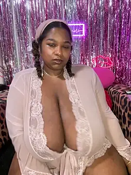 Snapshot of BigFineSelena chatting on 11, 2, 2026 BigFineSelena online show from 11, 2, 2026