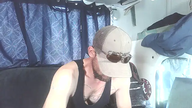Snapshot of goodick4u28 chatting on 5, 4, 2026 goodick4u28 online show from 5, 4, 2026